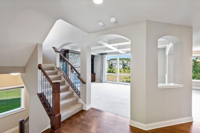 Building Photo - 5510 Upland Ln N