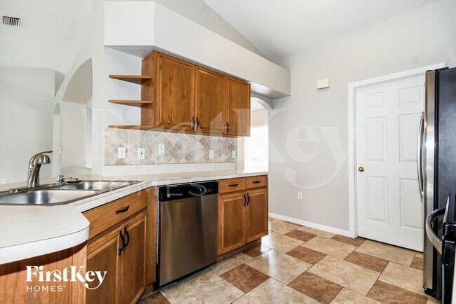 Building Photo - 10709 Deepbrook Dr