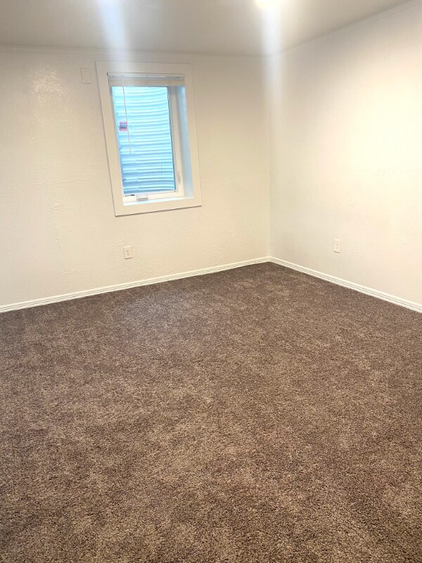 Building Photo - 9120-9122 Osceola St