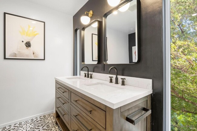 Building Photo - 48 Junipero Serra Ave