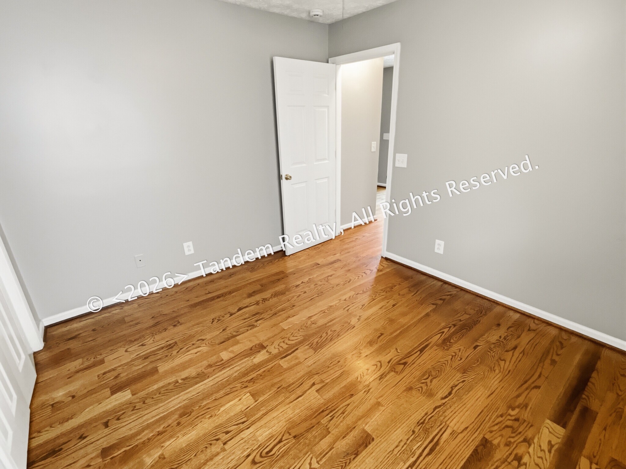 Building Photo - 1525 Luton St