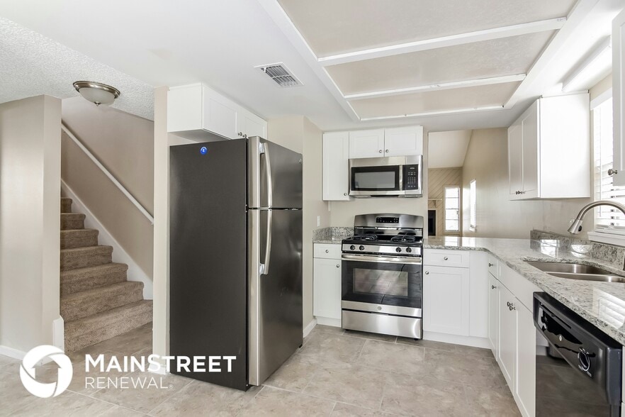 Building Photo - 3211 Timberline Rd