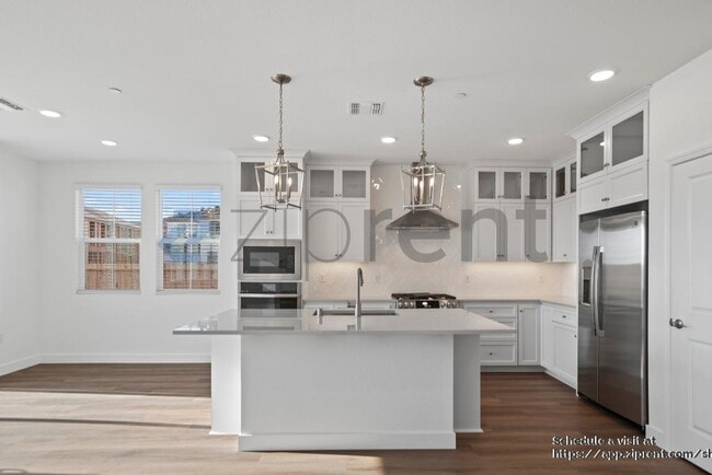 Building Photo - 426 Gold Coast Rd