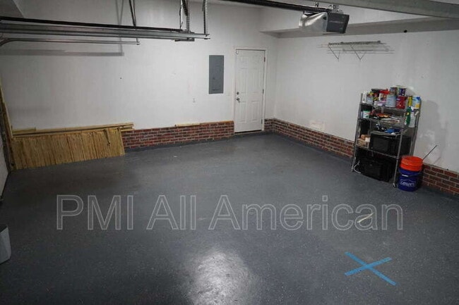 Building Photo - 1142 Blankshire Rd