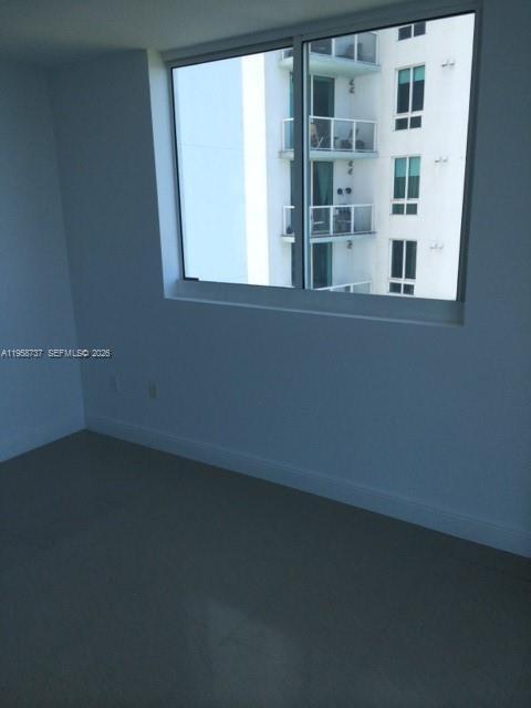 Building Photo - 1800 N Bayshore Dr