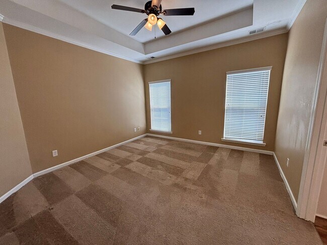 Building Photo - 225 Windsor Trace Dr