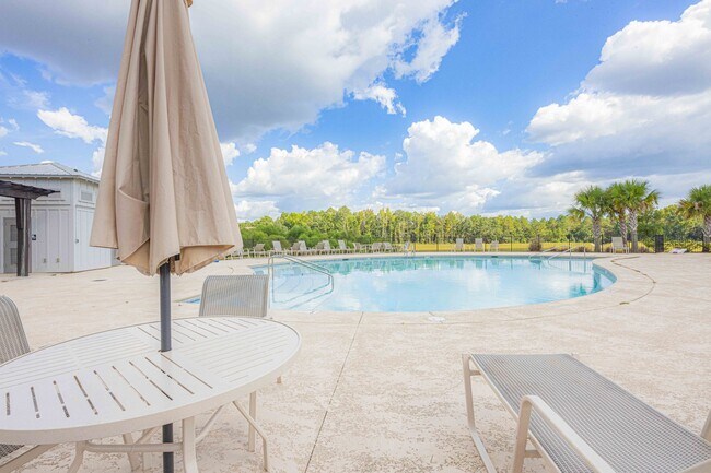 Building Photo - 12753 Shoshoney Cir