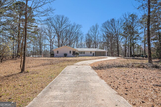 Building Photo - 9640 Cedar Grove Rd