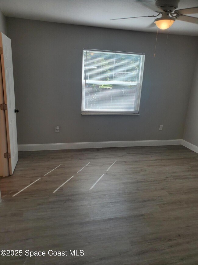 Building Photo - 1105 Santa Rosa Dr