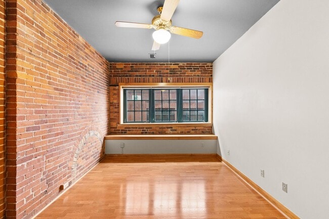 Building Photo - 55 W Livingston Ave