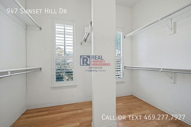 Building Photo - 947 Sunset Hill Dr