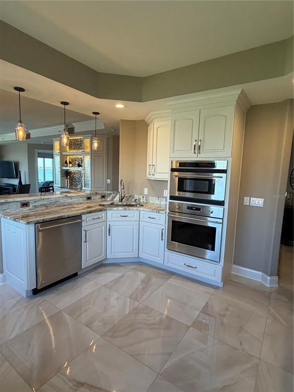 Building Photo - 6025 Sun Blvd