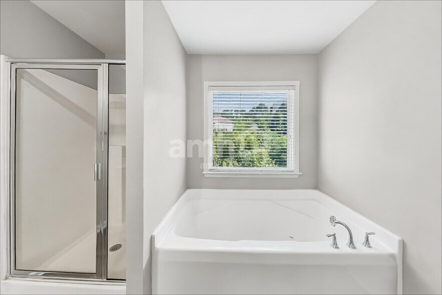 Building Photo - 1396 Revel Cove Dr SW