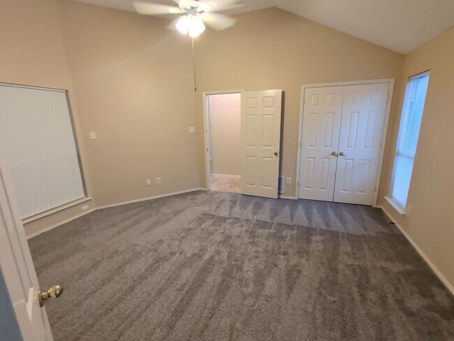 Building Photo - 4819 Brady Ct