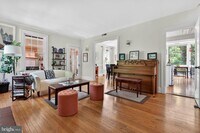 Building Photo - 3606 Jocelyn St NW