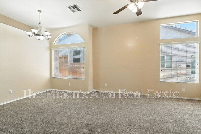 Building Photo - 16719 S 23rd St