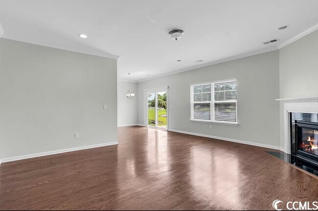 Building Photo - 4462 Marshwood Dr