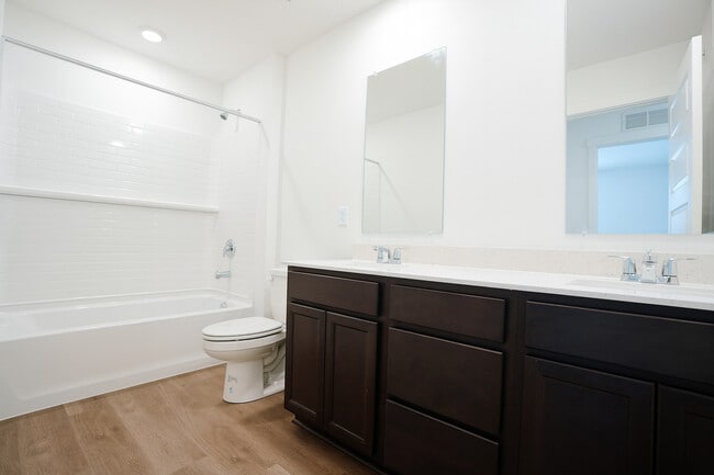 Building Photo - 3527 Richardson Cir