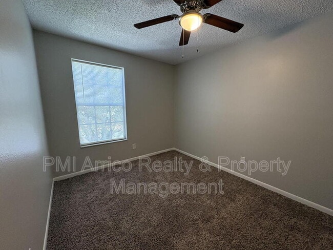 Building Photo - 4009 Forecast Dr