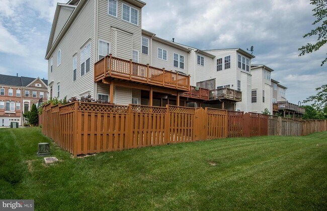 Building Photo - 43002 Marburg Terrace