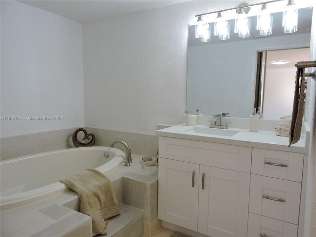 Building Photo - 1316 SW 118th Terrace