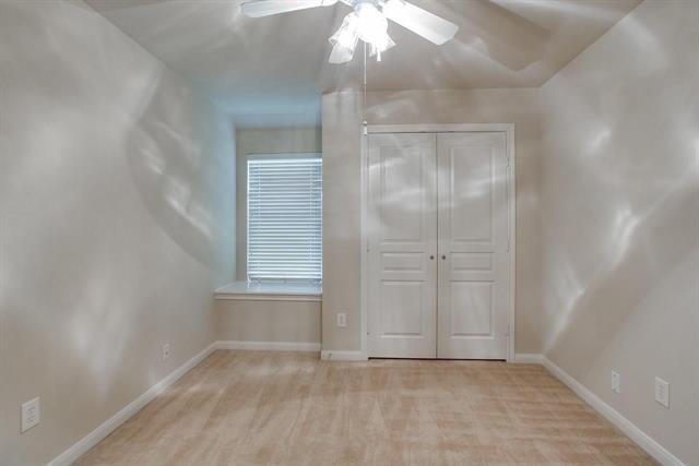 Building Photo - 4925 Carrotwood Dr