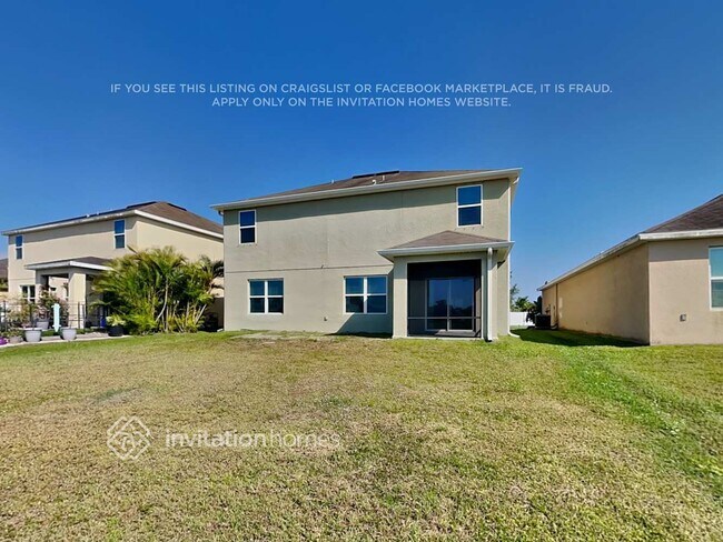 Building Photo - 15749 High Bell Pl