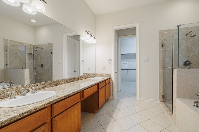 Building Photo - 7155 Windwater Lagoon Dr