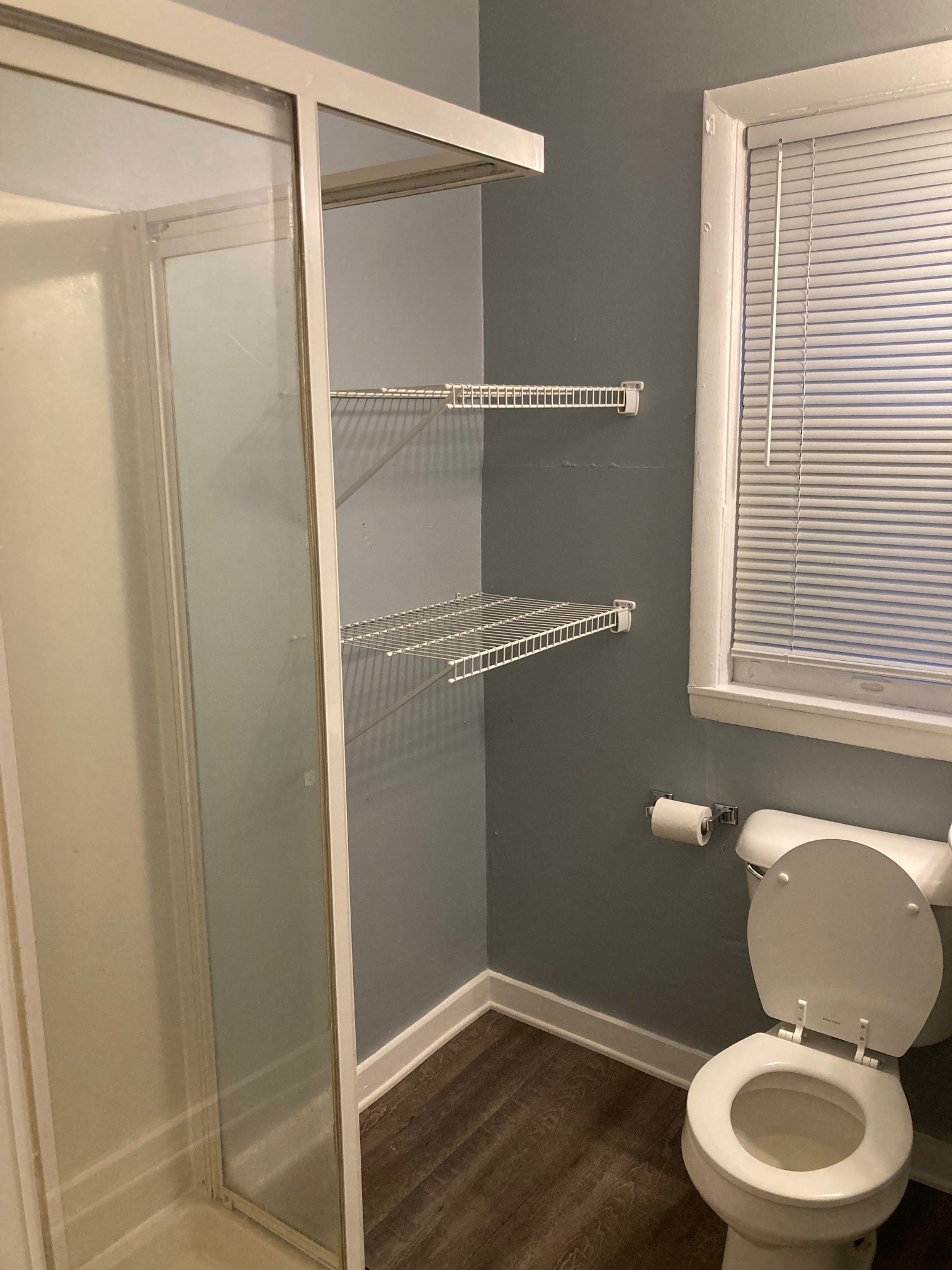 Bathroom - 518 Walnut Ct