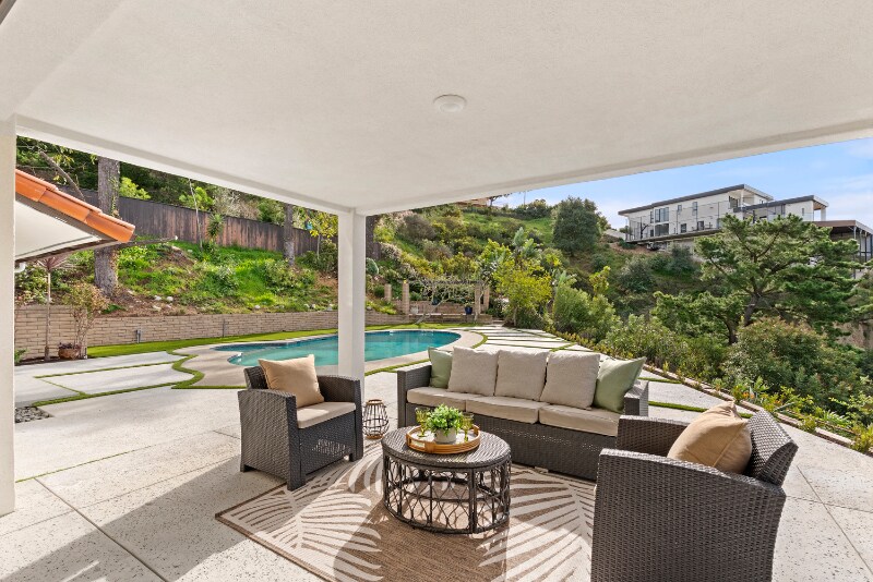 Building Photo - 10825 Savona Rd