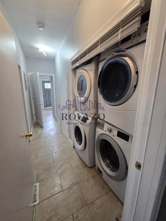 Building Photo - 42 Crawford St