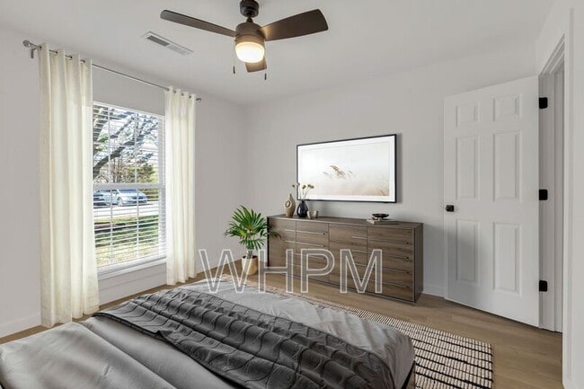 Building Photo - 7208 Melrose Pl