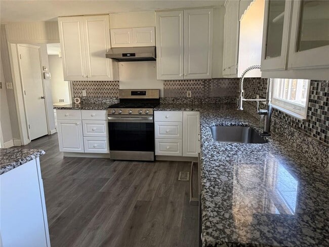 Building Photo - 3383 Hamilton Mill Rd