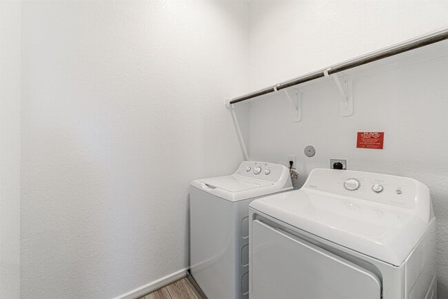 Building Photo - 15027 Red Dam Trl