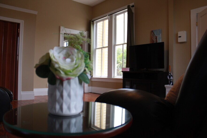 Apt C - Living Room - 1116 Main St
