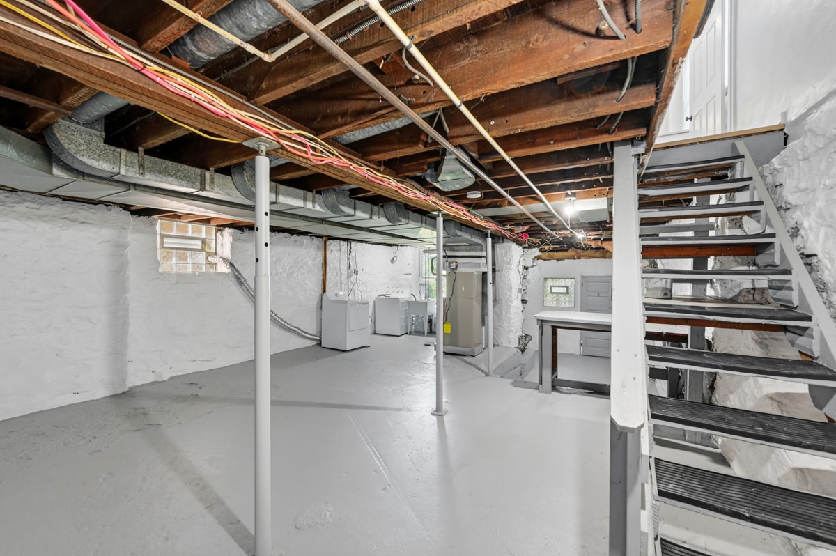 Building Photo - 1642 Methyl St