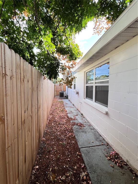 Building Photo - 5703 Andrea Dr