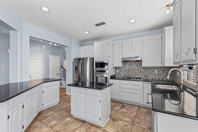 Building Photo - 7713 La Guardia Dr