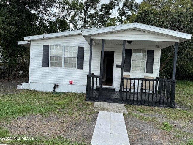 Primary Photo - 1138 E 19th St