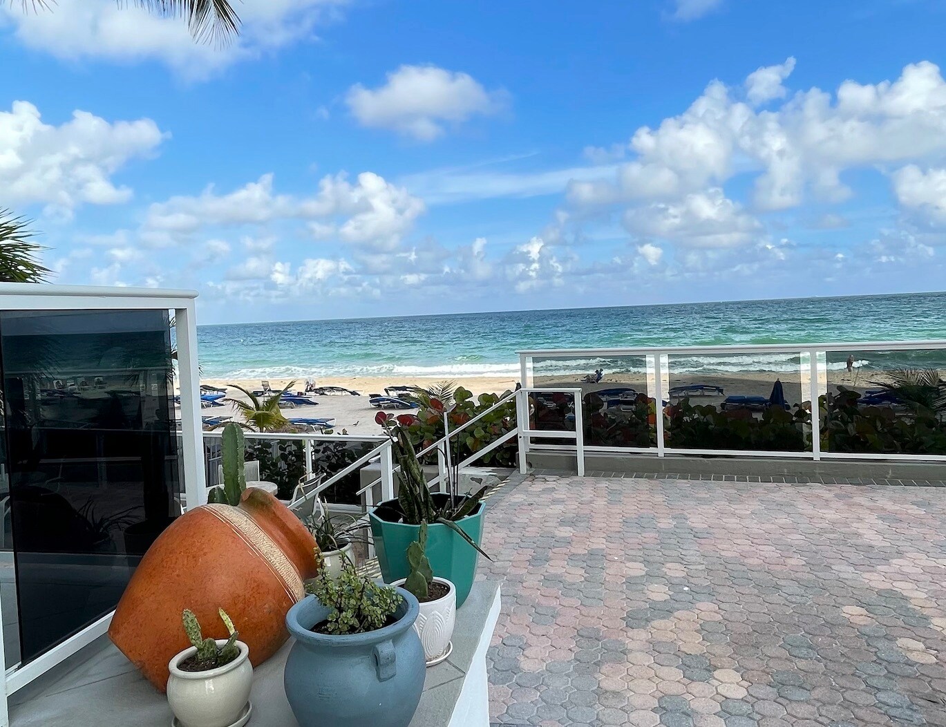 Building Photo - 3700 Galt Ocean Dr