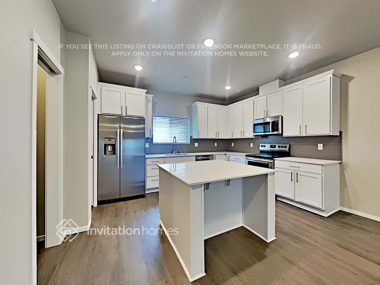 Building Photo - 6505 47th Ave NE