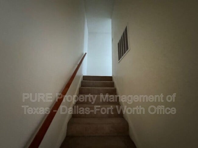 Building Photo - 741 Berkley Plaza
