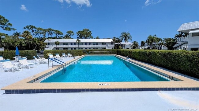 Building Photo - 2929 SE Ocean Blvd
