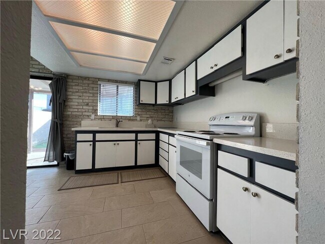 Building Photo - Immaculate two bedroom, two story town hom...