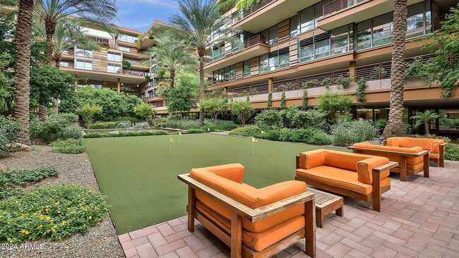 Building Photo - 7161 E Rancho Vista Dr