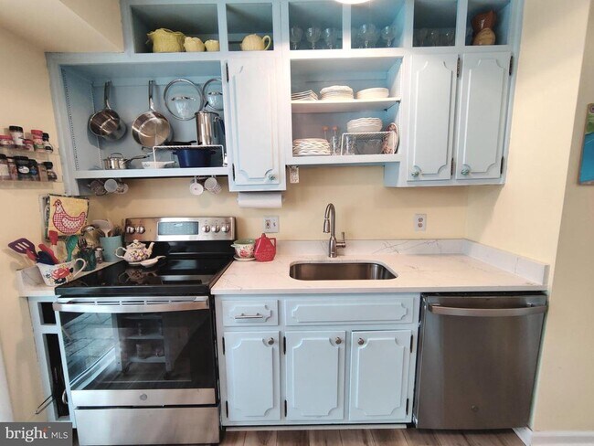 Building Photo - 11106 Del Rio Dr