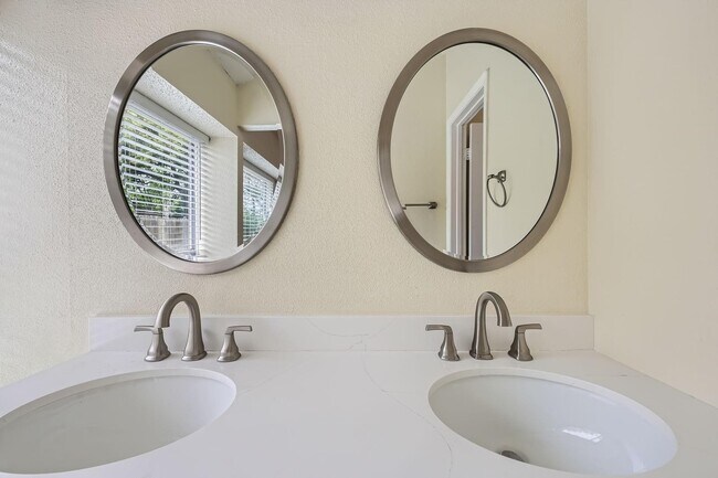 Building Photo - 3418 Cannon Pass Ct