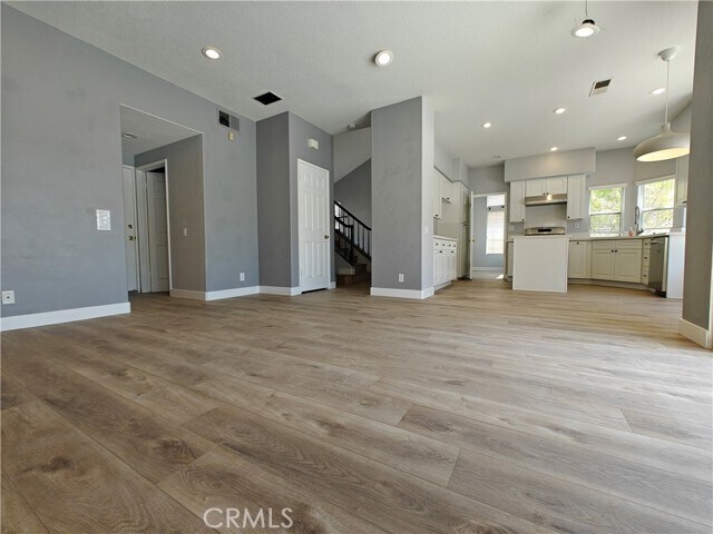 Building Photo - 8604 E Windsong Dr