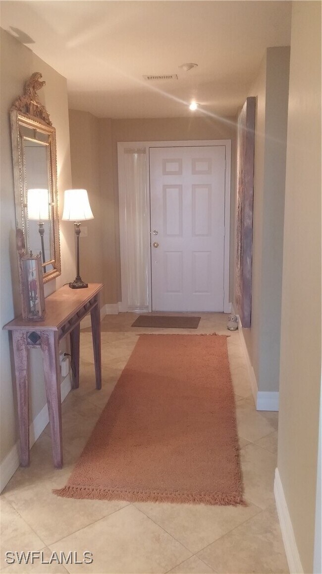 Building Photo - 6520 Valen Way