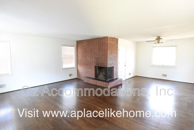 Building Photo - 3131 N 63rd St